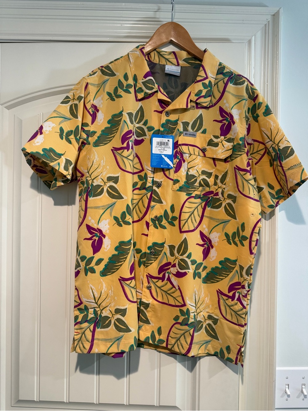Men’s Columbia Yellow Tropical Print Short-Sleeve Button-Down Shirt Active Fit